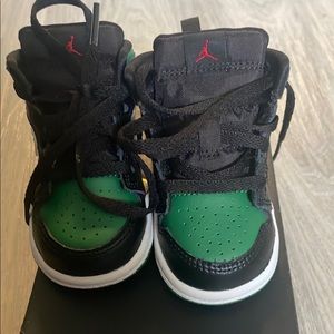 Jordan 1 Mid